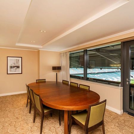 London Twickenham Stadium Hotel, A Member Of Radisson Individuals Exterior foto